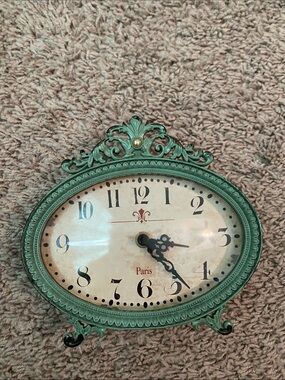 Vintage-Style Green Paris Oval Clock